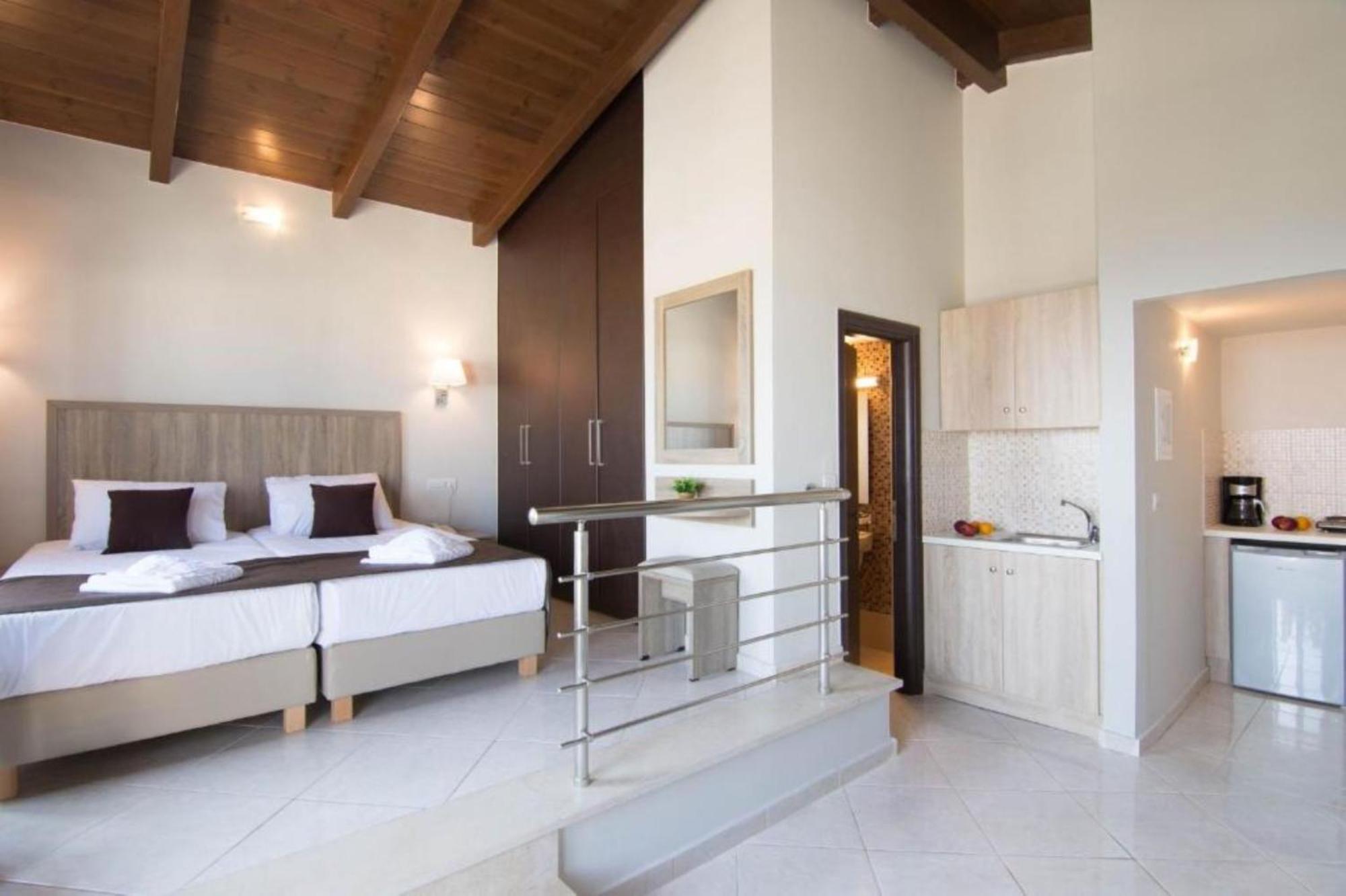 Carisa Suites And Apartments มาเลเม ภายนอก รูปภาพ