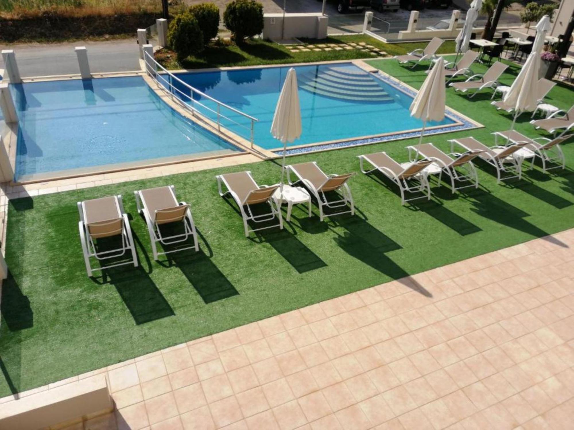 Carisa Suites And Apartments มาเลเม ภายนอก รูปภาพ